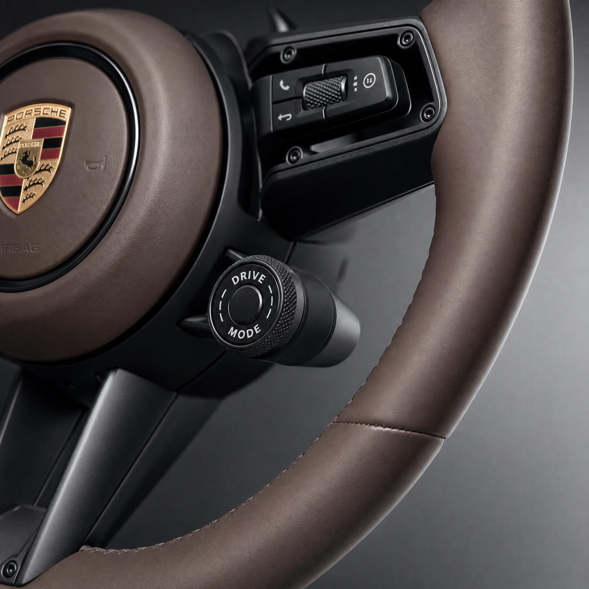 Volant Porsche Sport Custom – Cuir Chocolat | Sélecteur Drive Mode